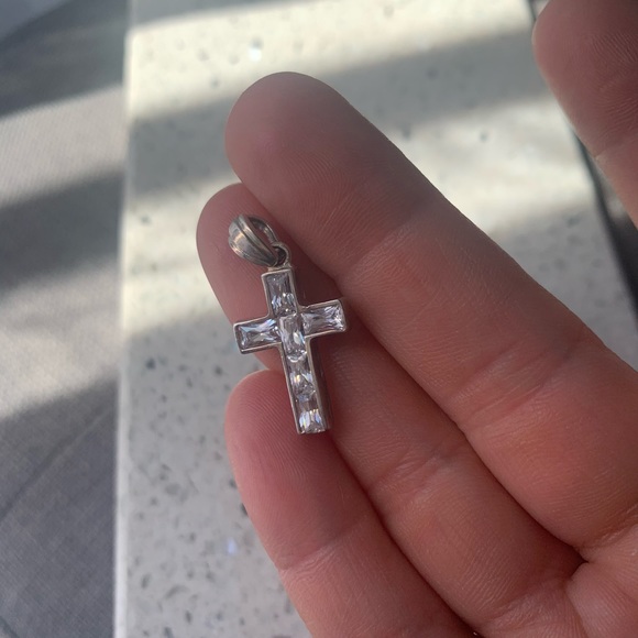 Cross Pendant - Picture 3 of 3